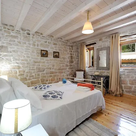 Leonora House By Paxosretreats ヴィラ