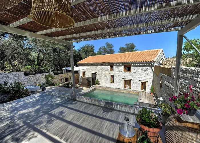 Leonora House By Paxosretreats *