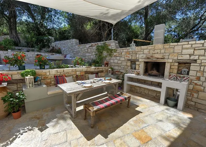 Leonora House By Paxosretreats *